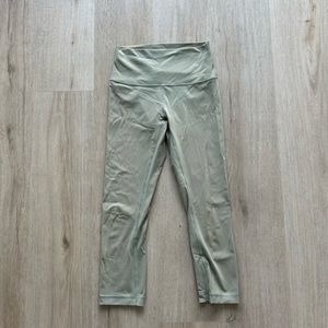 Pale green lululemon cropped leggings